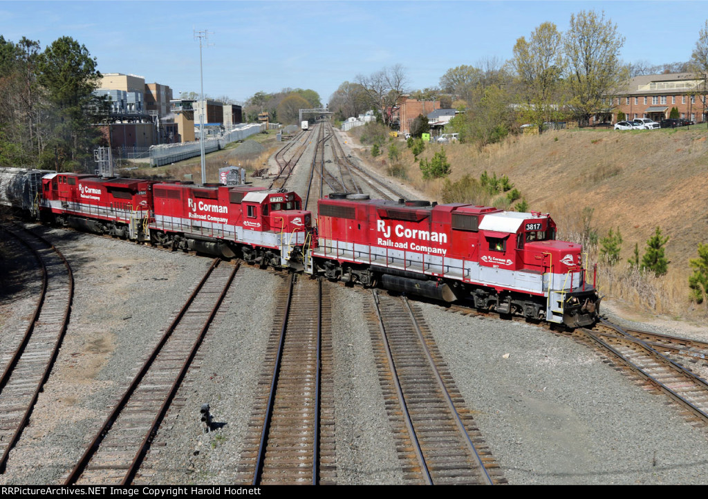 RFCC 3817, 7710, & 8572 lead a train across Boylan